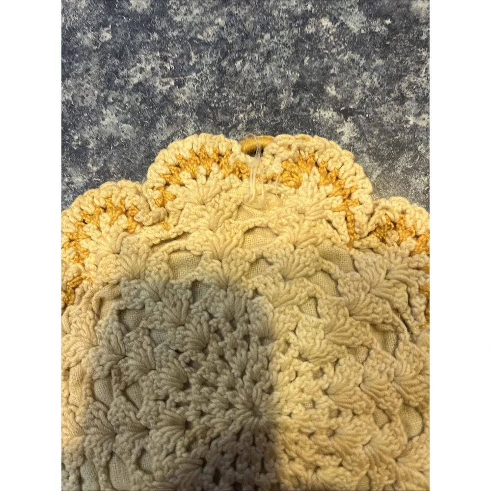 Lot of 2 crochet handmade vintage potholders hot pads pot holders